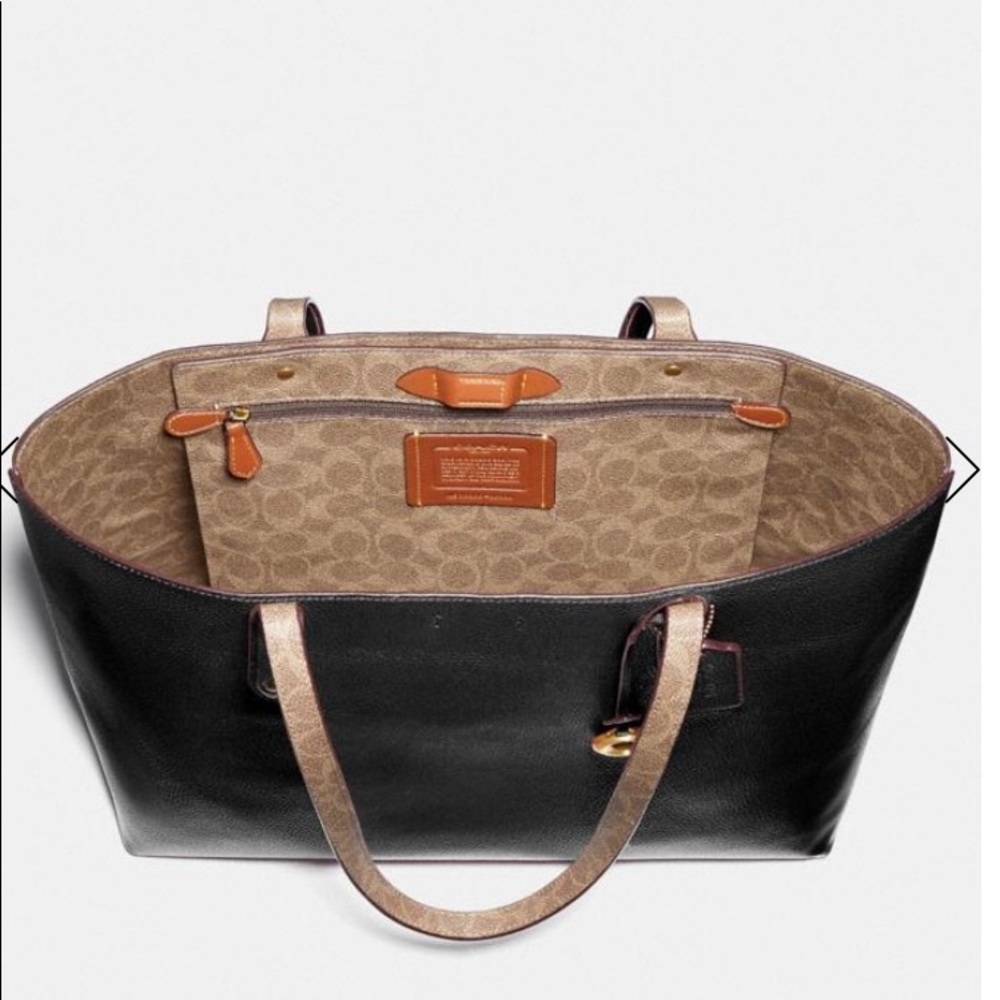Coach Central Tote🌟🌟SOLD🌟🌟 - Picture 11 of 13